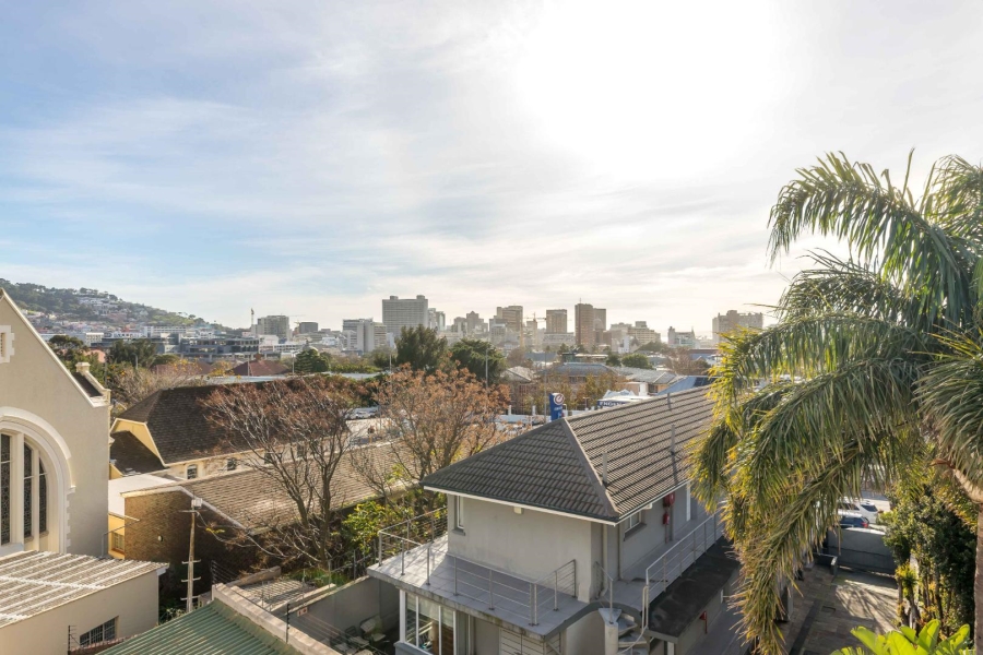 2 Bedroom Property for Sale in Gardens Western Cape